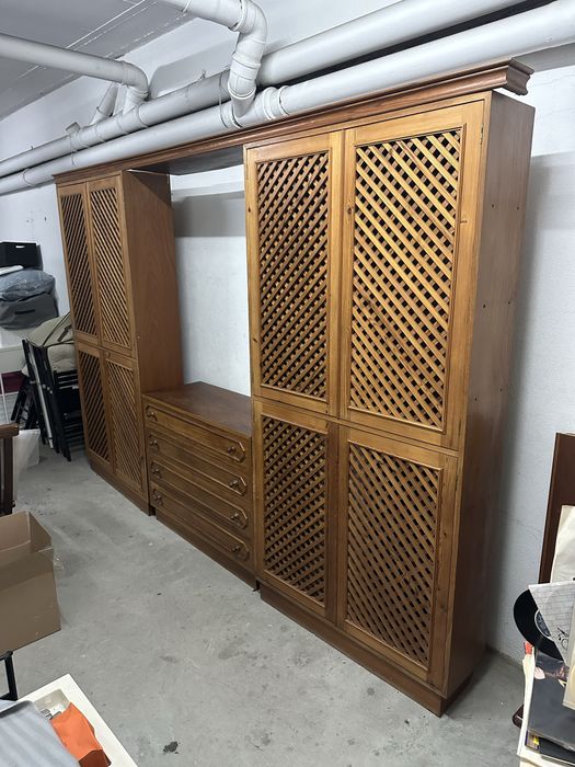 Armario + comoda de quarto em Pinho