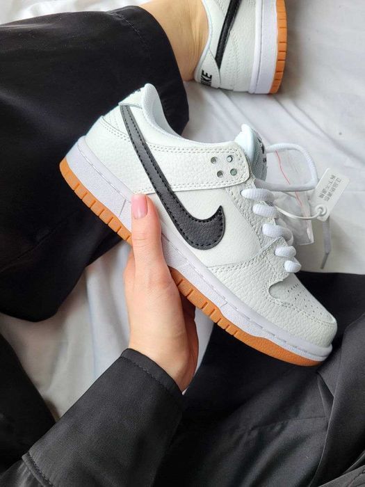 Nike Dunk Low ホワイト Nike SB Dunk Low Pro White Gum