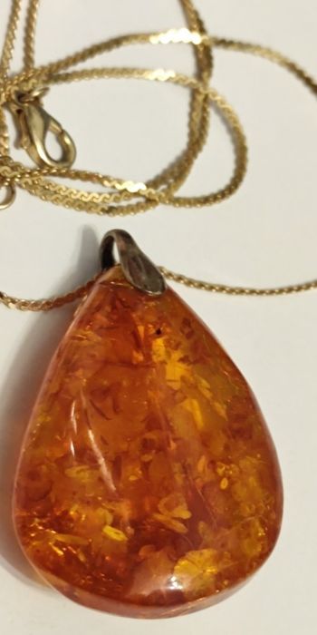 Bursztyn bałtycki naszyjnik