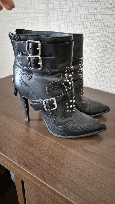 BASCONI шкіряні ботільйони майже нові