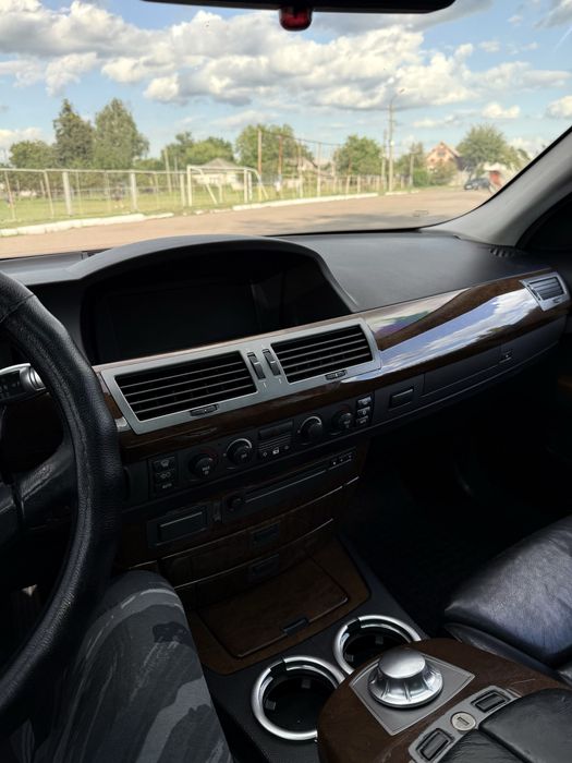 Продам BMW E65 2003