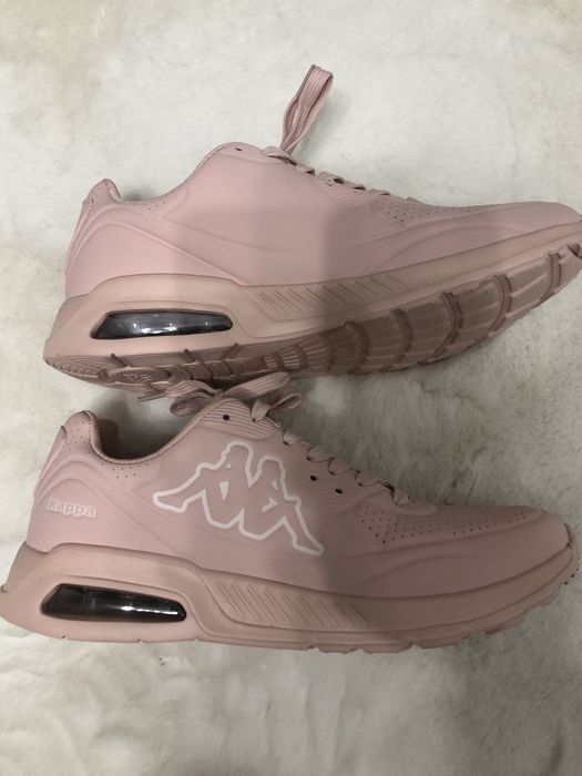 Różowe sneakersy Kappa
