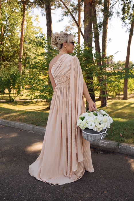 Вечірня сукня , висоякісна тканина