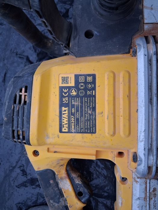 DEWALT DWE397 Alligator