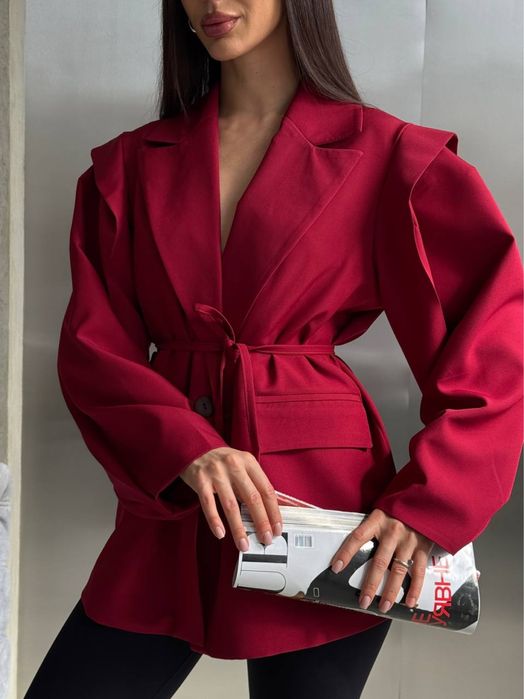 Пиджак оверсайз.