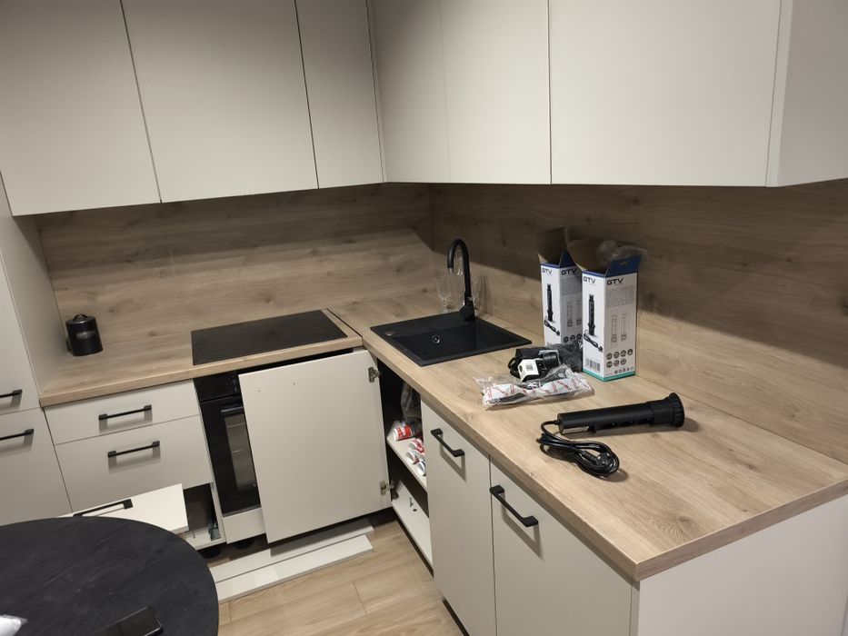 Montaż, składanie, skręcanie mebli, przeróbki kuchni