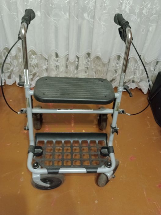 Ходунки з колесами