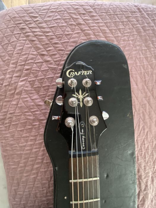 Na sprzedaz gitara  elektryczna Crafter.