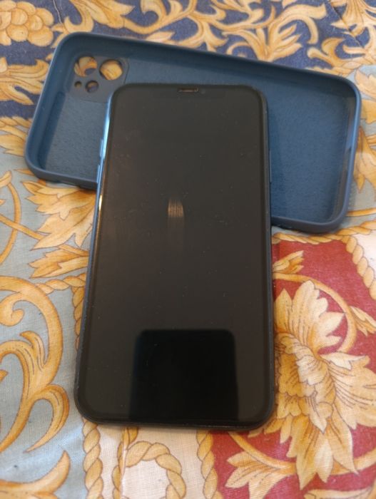 iPhone 11 ідеальний стан