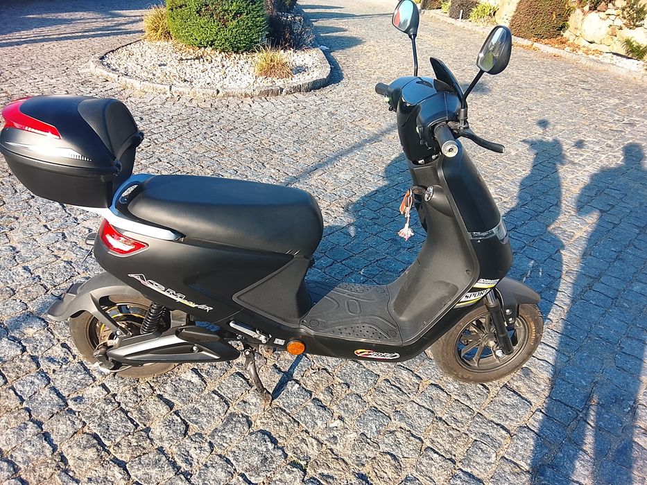 Vendo moto eléctrica