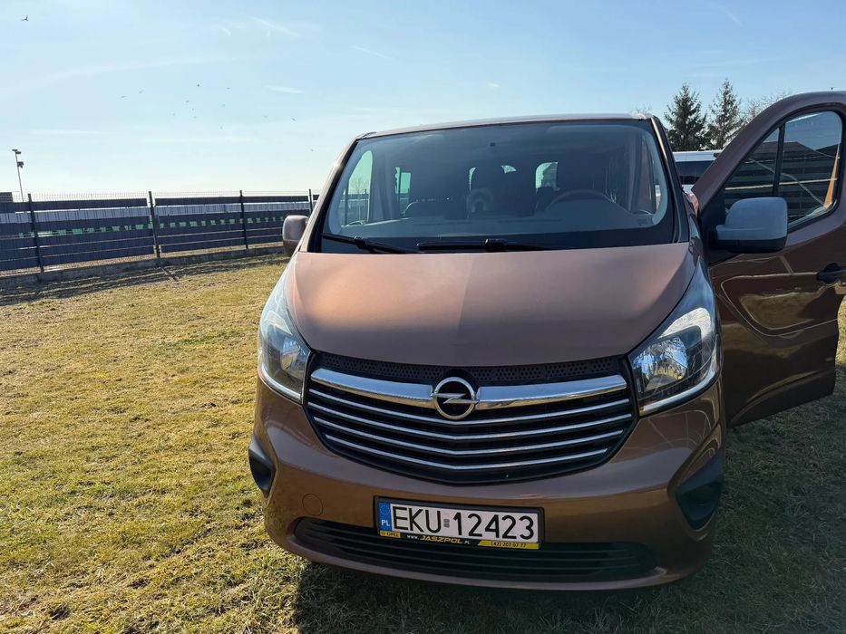 Opel Vivaro Opel Vivaro Tour Nawigacja pierwszy włascicel