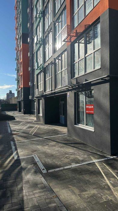 Комерційне приміщення 100 м2 в ЖК ОЛЕКСАНДРІВСЬКИЙ