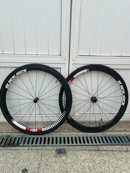 Rodas ciclismo todas em carbono com pneus boion