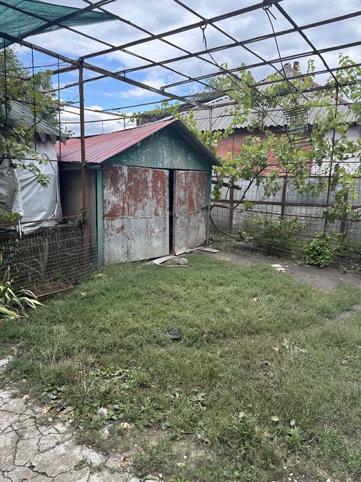 Продаємо будинок