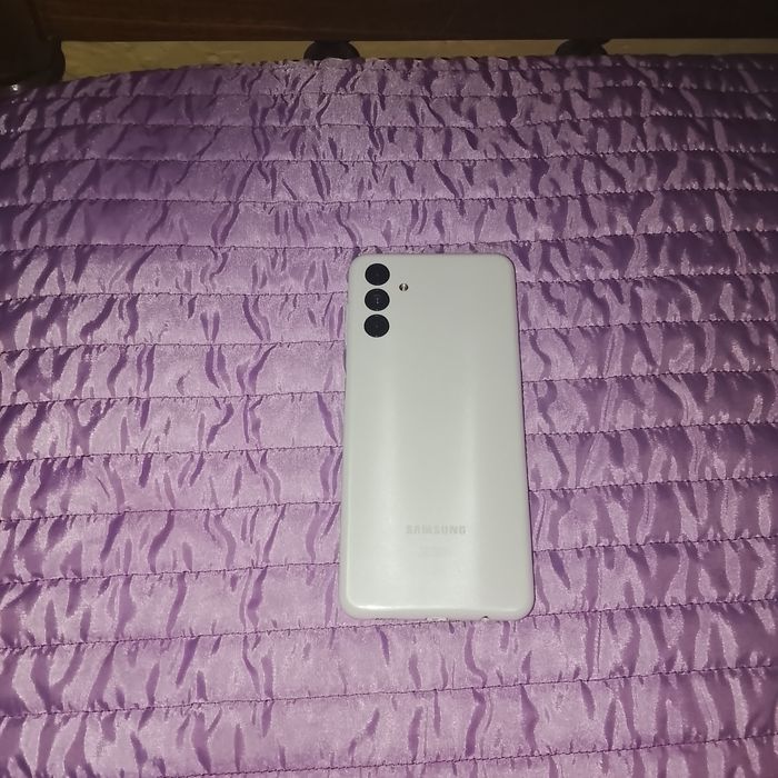 Samsung A04s vendo ou troco