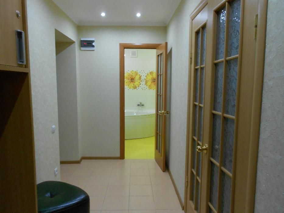 Подобова аренда 2к квартири ТРЦ Глобал з автономкою від власника