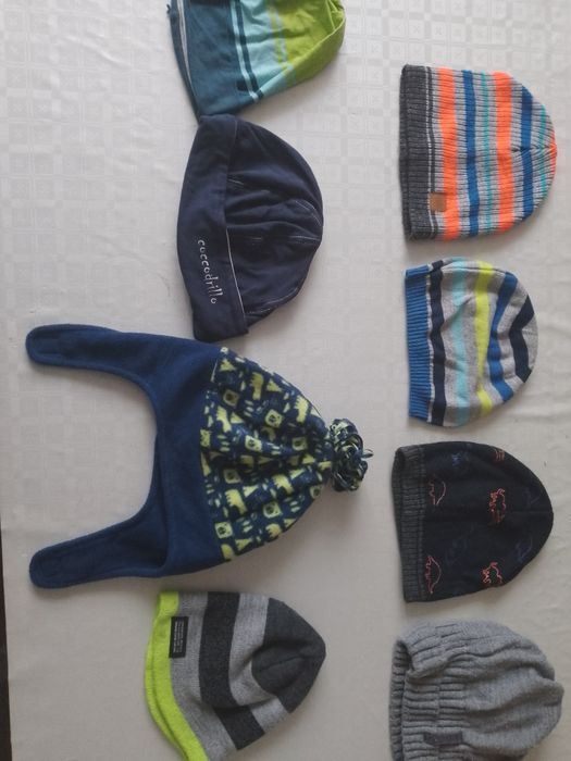 Czapki chłopięce na 3-6 lar