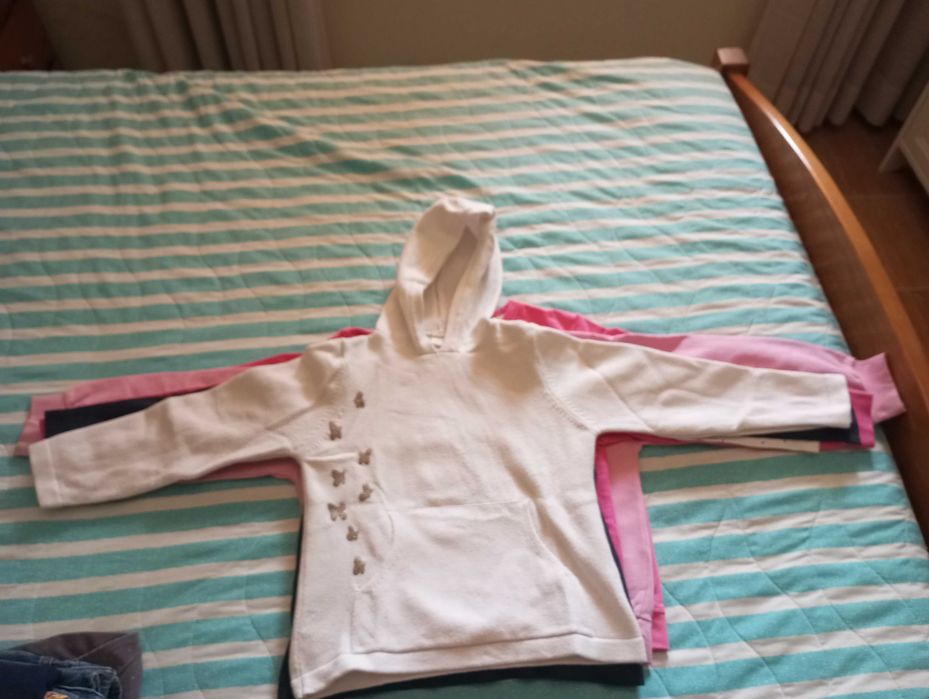 Roupa de criança, calças e camisolas Tiffosi , Modalfa e Mayoral