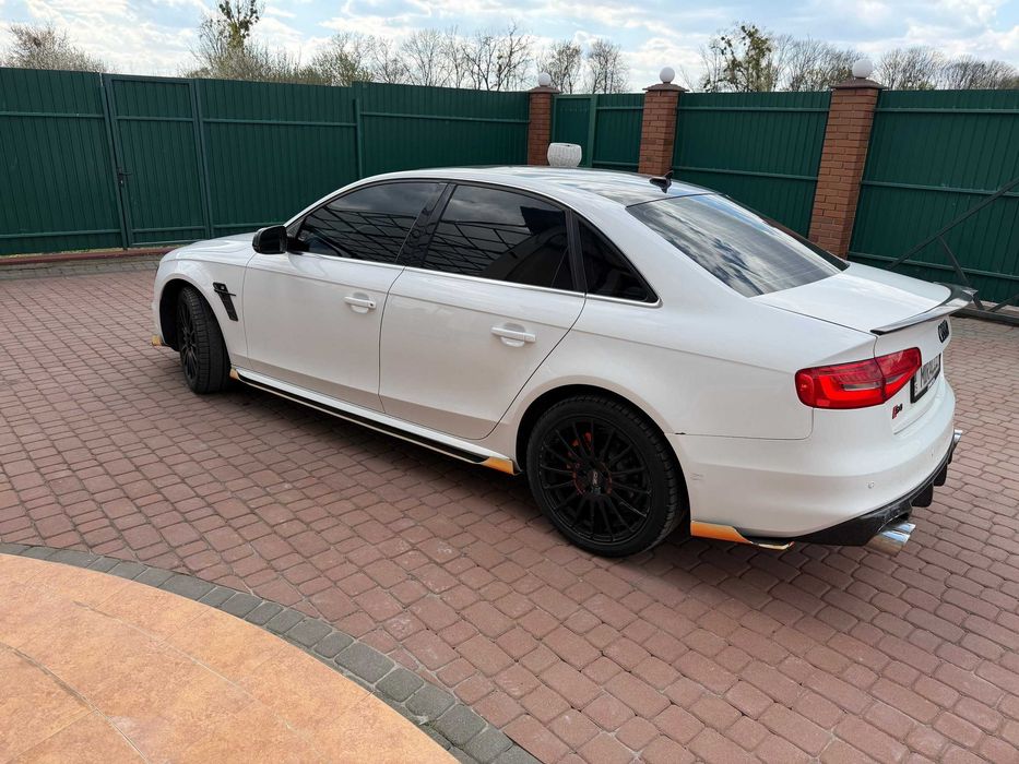 Audi A4 2015 VIN WAUFFAFLXFN043205 фото оголошення 4 з 24