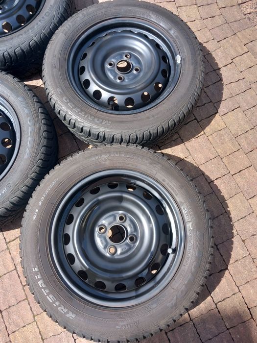 Toyota Yaris opony zimowe.