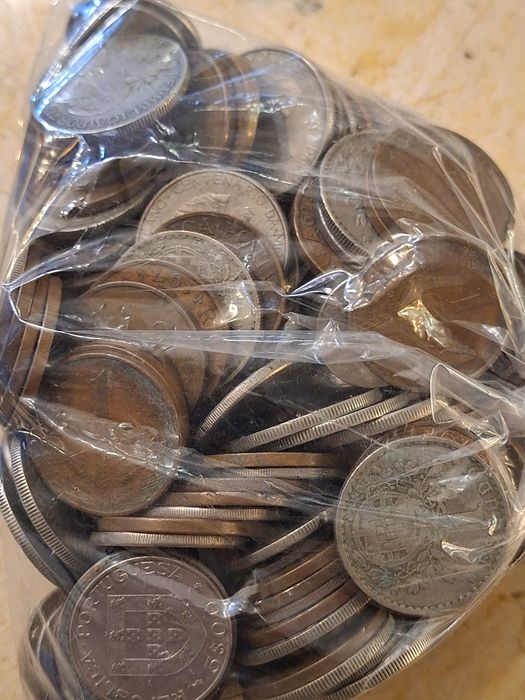 Moedas varias ao kilo