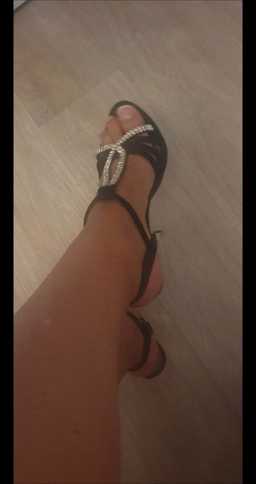 Sandalias de salto alto N° 36 lindíssimas