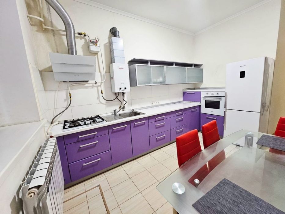 Продам 2 к кв вул. Соц містечко 1/2- пов 59м2 Сертифікат , район АТЛ(сервіс)