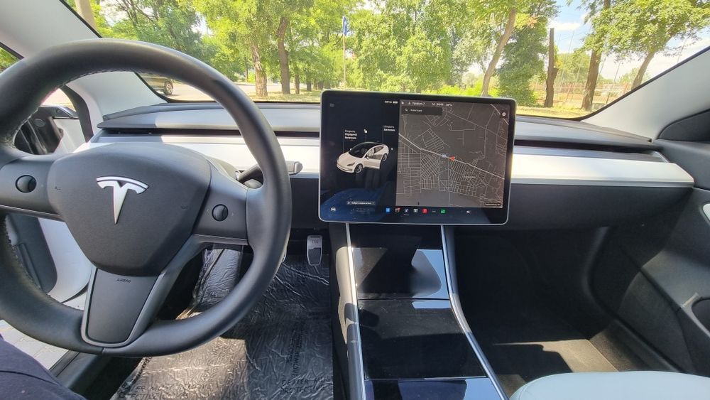 Tesla model 3 Long Range 75