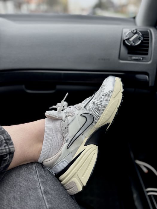 Кросівки Nike V2K Run