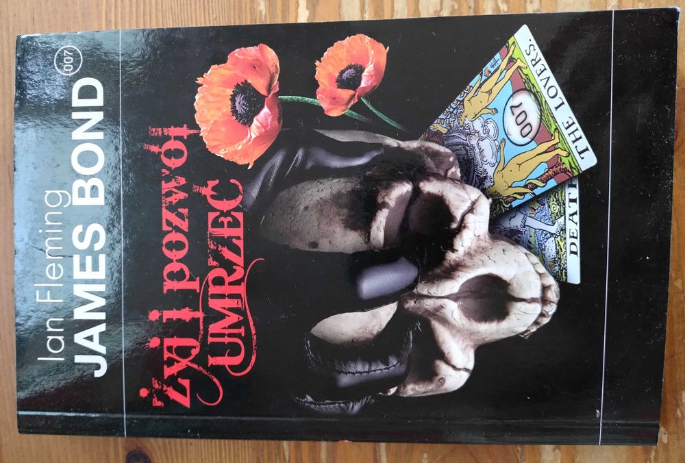 Ian Fleming James Bond , Żyj i pozwól umrzeć, agent 007