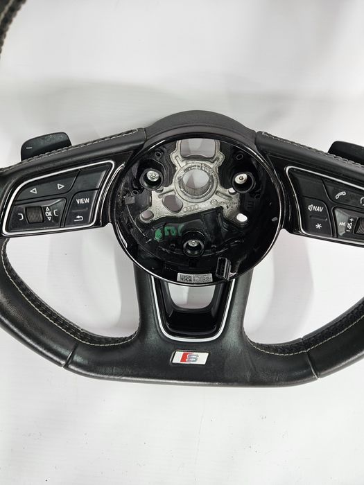 Audi a4 b9 a5 s5 8w f5 kierownica ścięta sline S-line sportowa łopatki