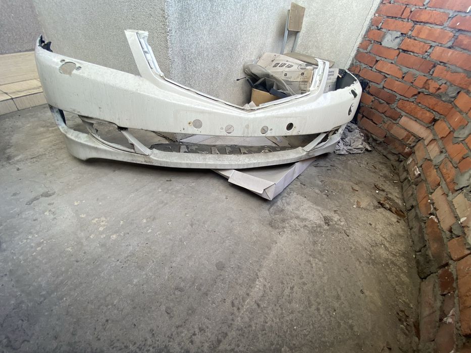 Бампер honda accord 7