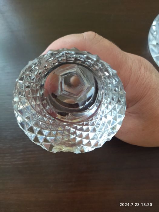 Kryształowa karafka