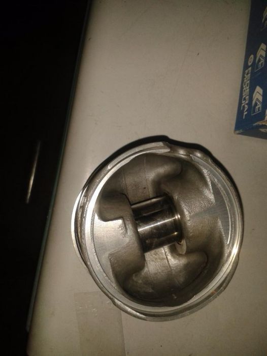 Pistons opel ou alfa romeo 1.9