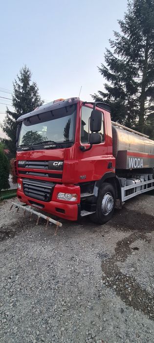 Uslugi auto zamiatarką.zamiatanie dróg, polewaczka. Beczka