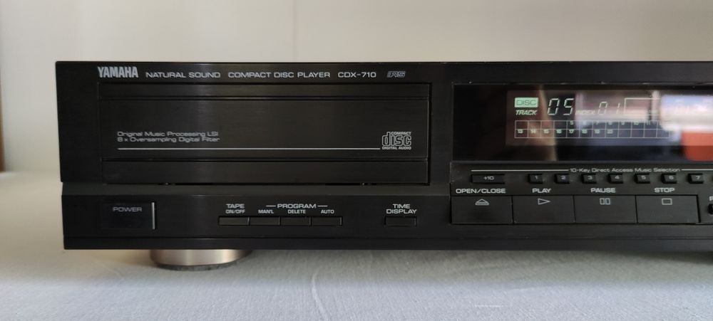 Odtwarzacz CD Yamaha CDX 710
