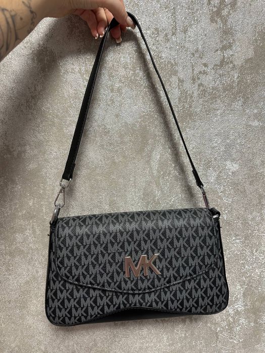 Сумки,рюкзаки ,заходите смотрите