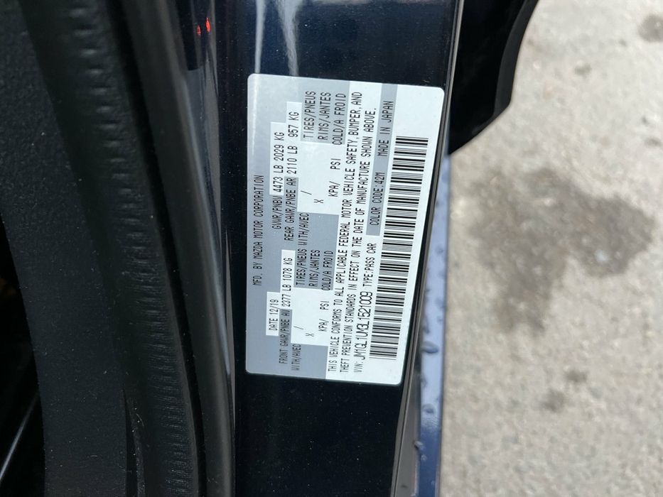 Продам машину мазду 6