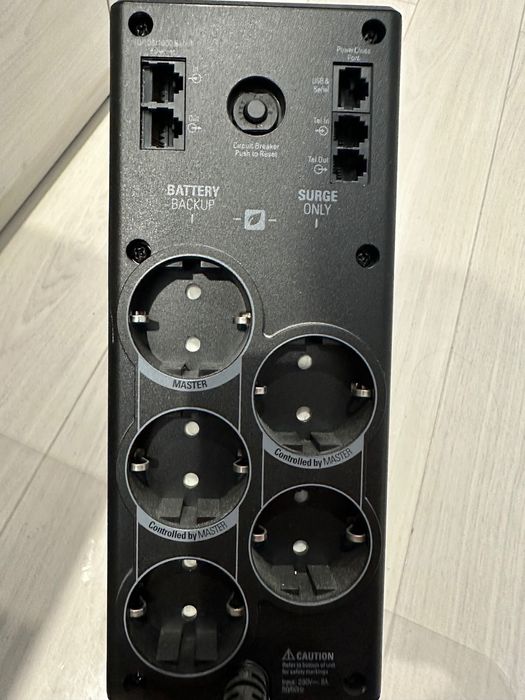 APC Back-Ups PRO 900