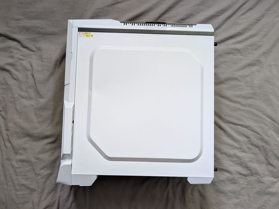 Komputer gamingowy i7-9700K, GTX 1070 8GB, 16GB RAM, SSD i HDD