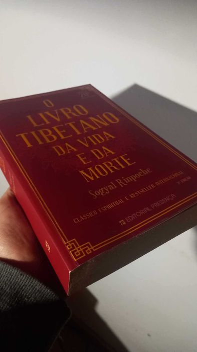 O livro tibetano da vida e da morte