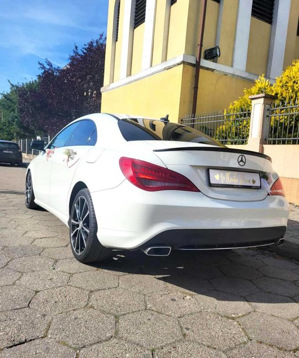 Auto do ślubu Mercedes CLA, biały mercedes, wynajem na wesele, na ślub