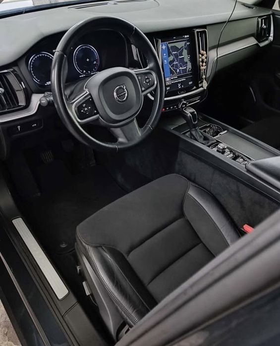 Ładne Volvo V60 2020