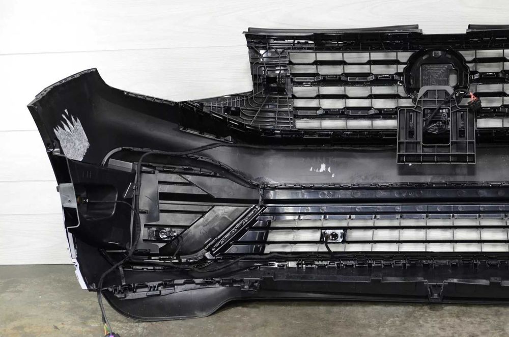 2020-2023 VW Atlas R-Line бампер в сборі комплектний 3CN807221