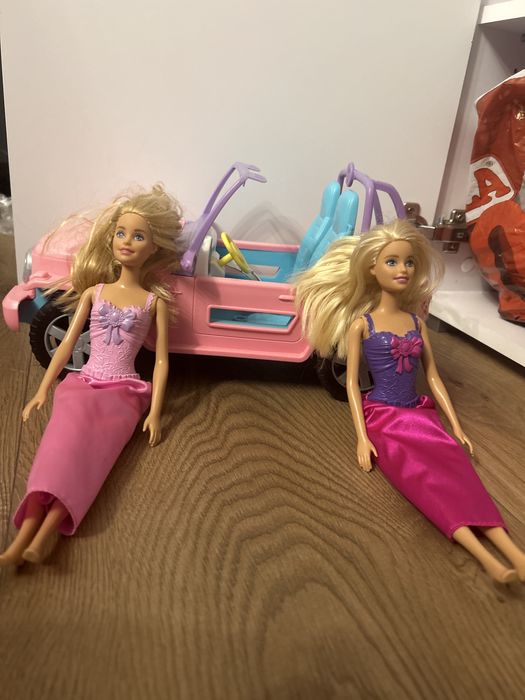 Zestaw barbie księżniczki plus auto jeep barbie