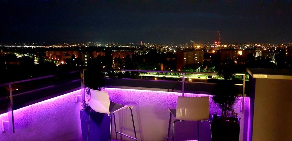 Noclegi Kraków Luksusowy Klimatyzowany Apartament z tarasem i parking.