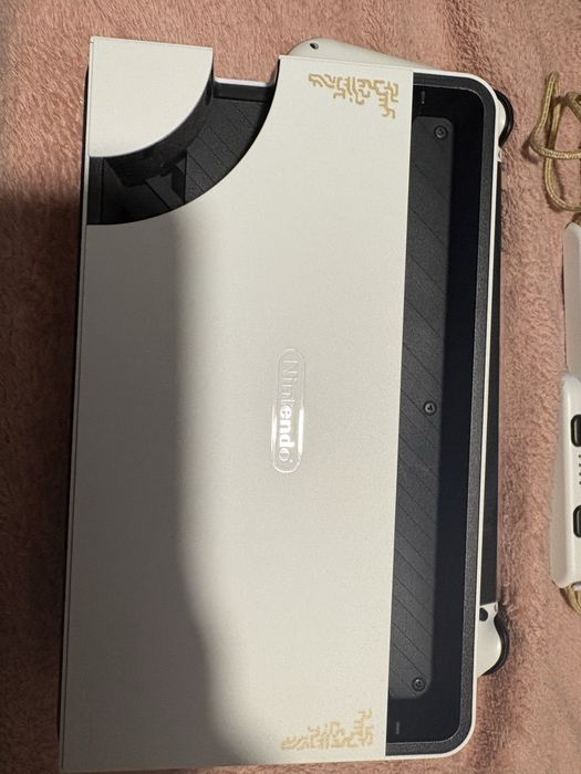 Nintendo switch zelda edition OLED