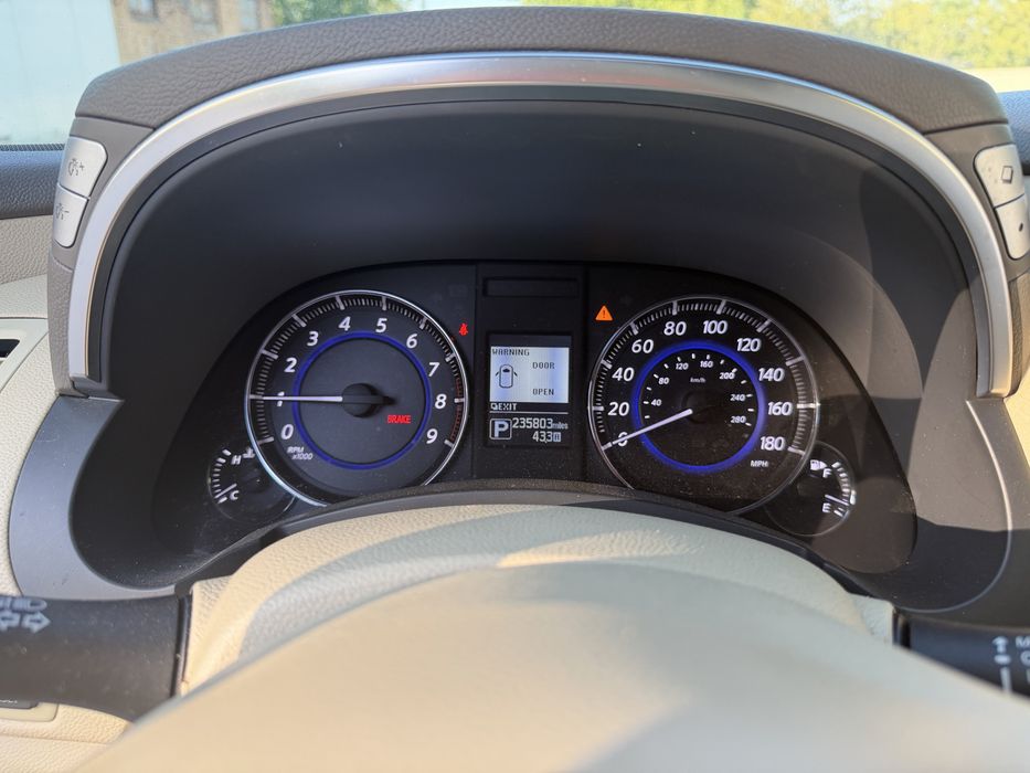 Infiniti QX70 2015