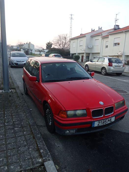 Tenho para venda uma BMW 318