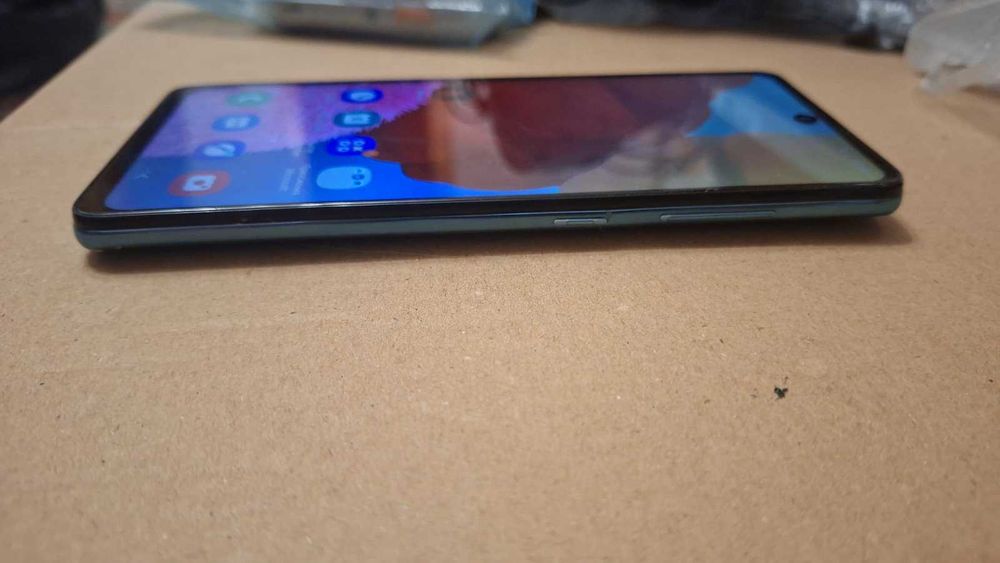 Мобільний телефон Samsung Galaxy A51 6/128GB